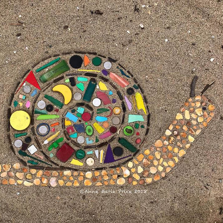 Анн Мари Прайс мозаика из мусора